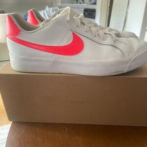 Nike Womens Sneakers Size 8 Court Vision Low White/pink